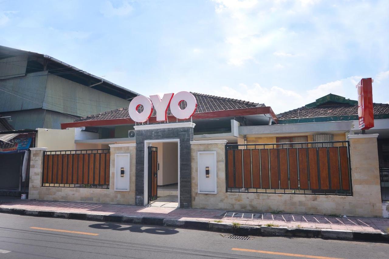 Super Oyo 1046 Omah Pathok Hotell Yogyakarta Eksteriør bilde